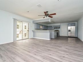 917 Defender Street, Houston TX 77029