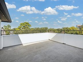 2031 Sheridan Street A, Houston TX 77030