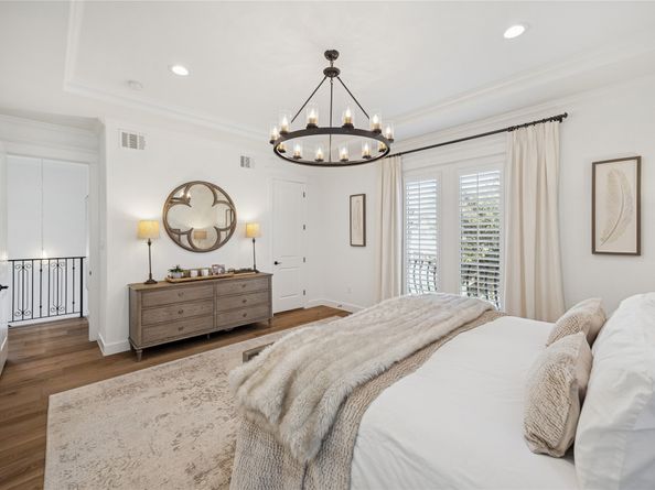 2031 Sheridan Street A, Houston TX 77030