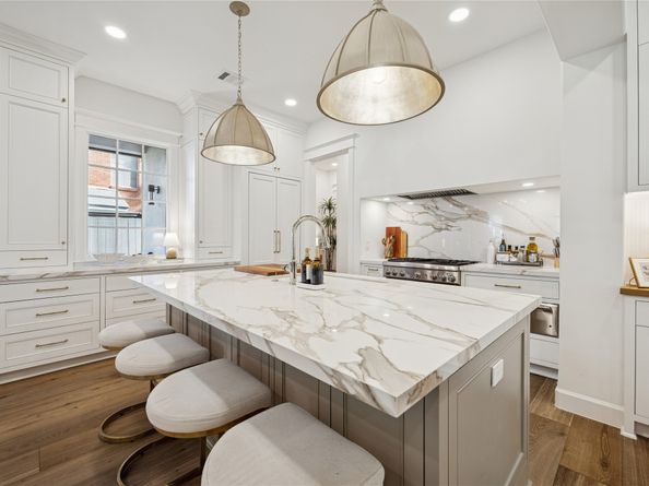 2031 Sheridan Street A, Houston TX 77030