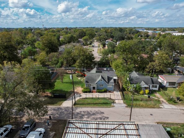 4303 Castor Street, Houston TX 77022