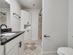 5627 Southbrook Drive, Houston TX 77033