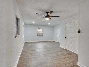 5627 Southbrook Drive, Houston TX 77033