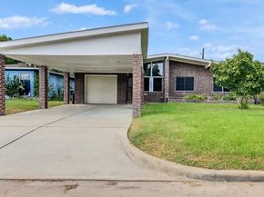 5627 Southbrook Drive, Houston TX 77033