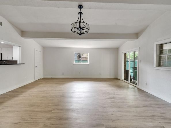 5627 Southbrook Drive, Houston TX 77033