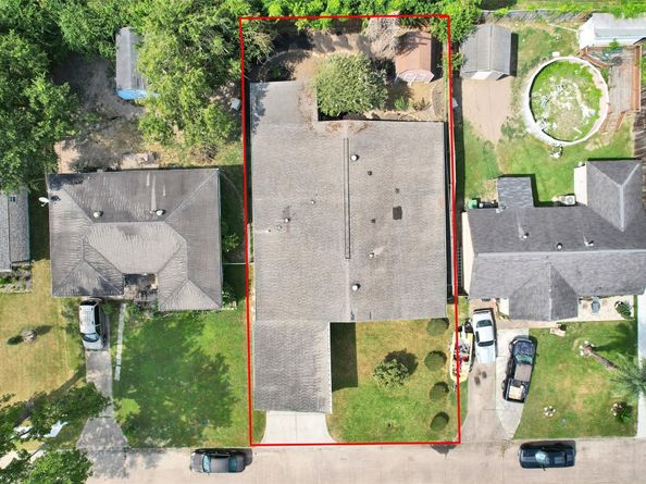 5627 Southbrook Drive, Houston TX 77033