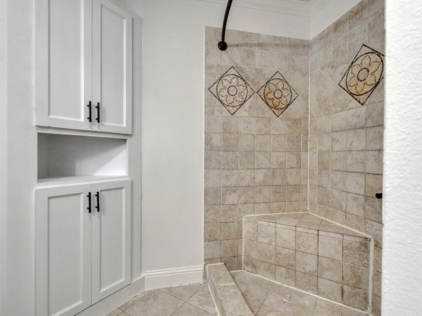 5627 Southbrook Drive, Houston TX 77033