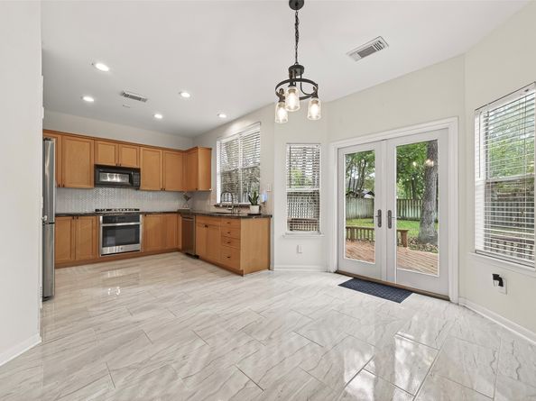 171 W Sundance Circle, The Woodlands TX 77382