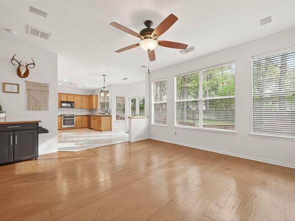 171 W Sundance Circle, The Woodlands TX 77382