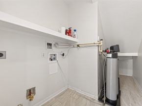 171 W Sundance Circle, The Woodlands TX 77382