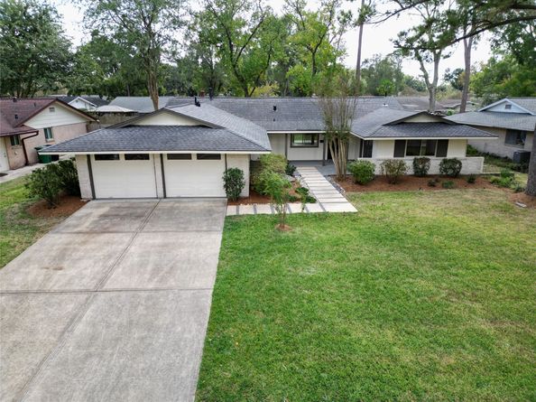 1614 Wavecrest Lane, Houston TX 77062