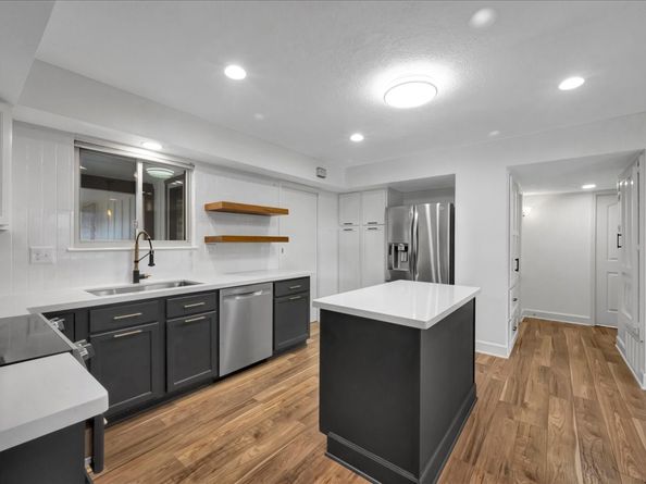 1614 Wavecrest Lane, Houston TX 77062