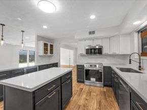 1614 Wavecrest Lane, Houston TX 77062