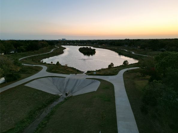 1614 Wavecrest Lane, Houston TX 77062