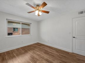 1614 Wavecrest Lane, Houston TX 77062