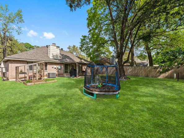 2110 Creston Drive, Spring TX 77386