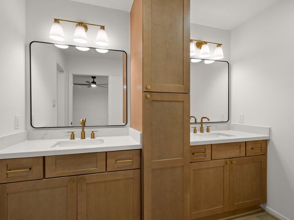 8 S Woodstock Circle Drive, The Woodlands TX 77381