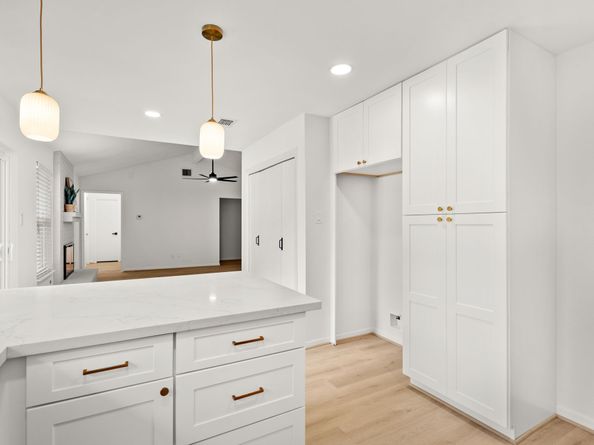 8 S Woodstock Circle Drive, The Woodlands TX 77381