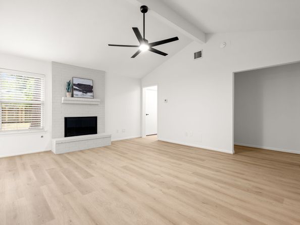 8 S Woodstock Circle Drive, The Woodlands TX 77381