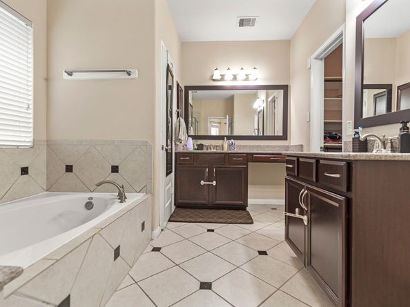 5314 Belle Manor Lane, Sugar Land TX 77479