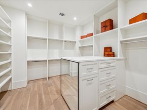 1807 Du Barry Lane, Houston TX 77018