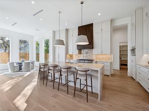 1807 Du Barry Lane, Houston TX 77018