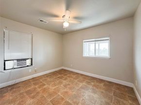 8321 Leander Street, Houston TX 77012