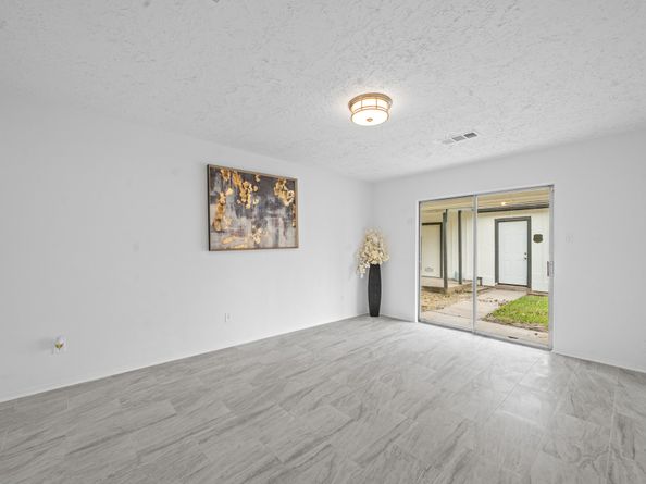 12315 Scarcella Lane, Meadows Place TX 77477