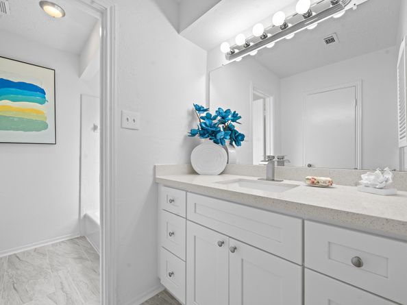 12315 Scarcella Lane, Meadows Place TX 77477