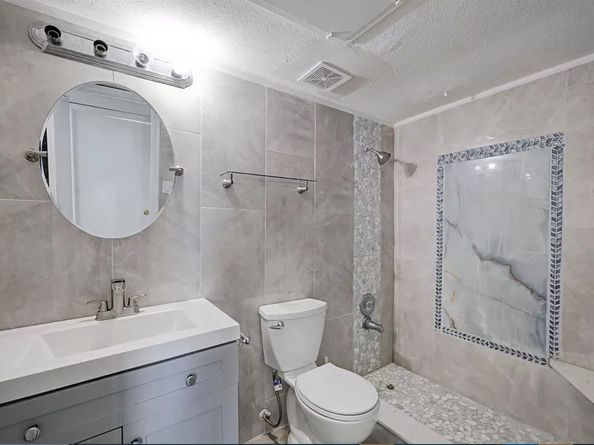 9550 Deering Drive 210, Houston TX 77036