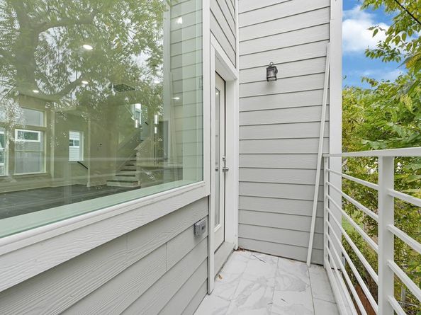 4013 Saint Augustine Street, Houston TX 77021