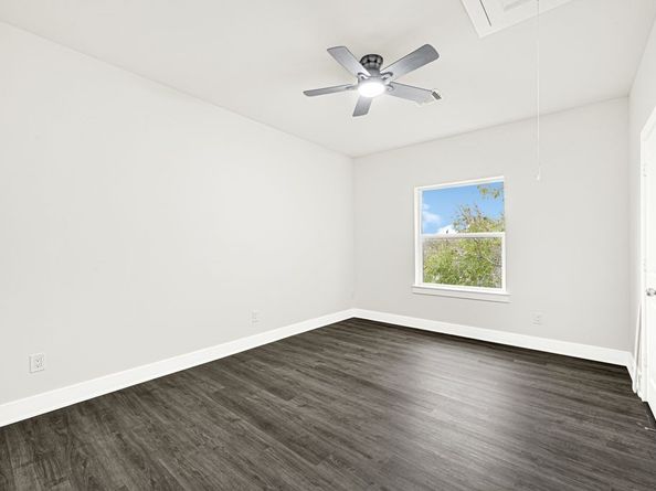 4013 Saint Augustine Street, Houston TX 77021