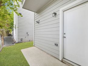 4013 Saint Augustine Street, Houston TX 77021