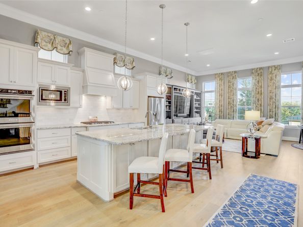 827 Dunleigh Meadows Lane, Houston TX 77055