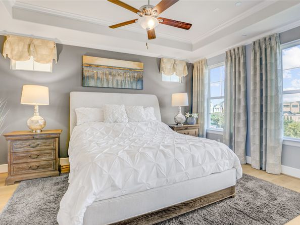 827 Dunleigh Meadows Lane, Houston TX 77055