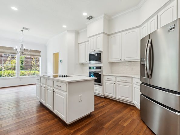 1327 Mission Chase Drive, Houston TX 77077