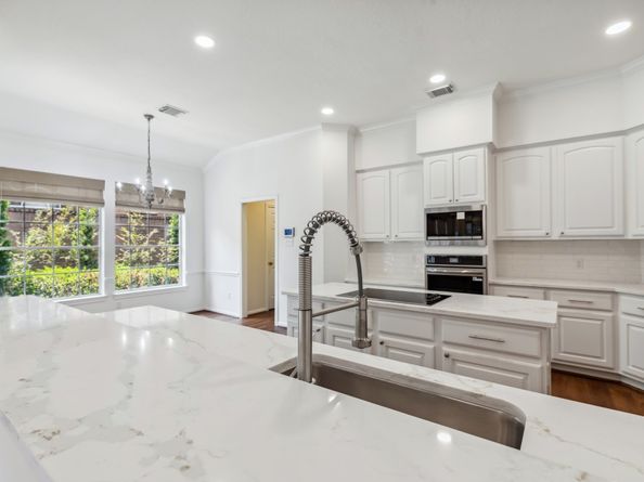 1327 Mission Chase Drive, Houston TX 77077