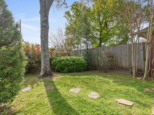 1327 Mission Chase Drive, Houston TX 77077