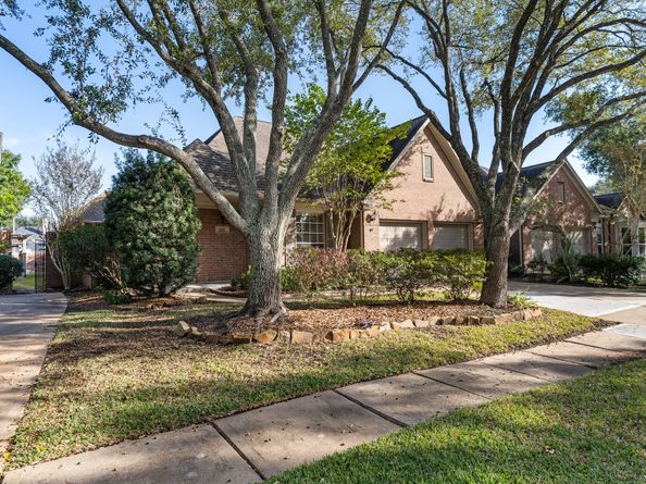 1327 Mission Chase Drive, Houston TX 77077