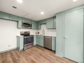 14703 Barryknoll Lane 26, Houston TX 77079