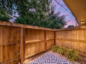 14703 Barryknoll Lane 26, Houston TX 77079