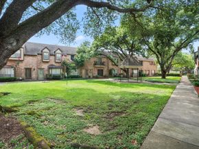 14703 Barryknoll Lane 26, Houston TX 77079