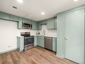 14703 Barryknoll Lane 26, Houston TX 77079