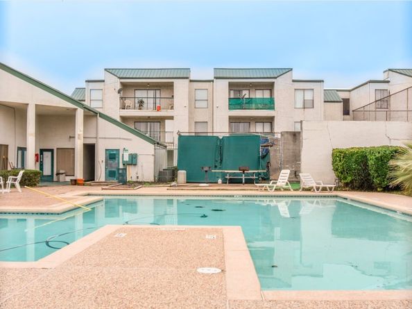 2818 S Bartell Drive S 6, Houston TX 77054