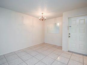 2818 S Bartell Drive S 6, Houston TX 77054