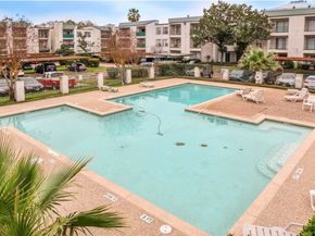 2818 S Bartell Drive S 6, Houston TX 77054