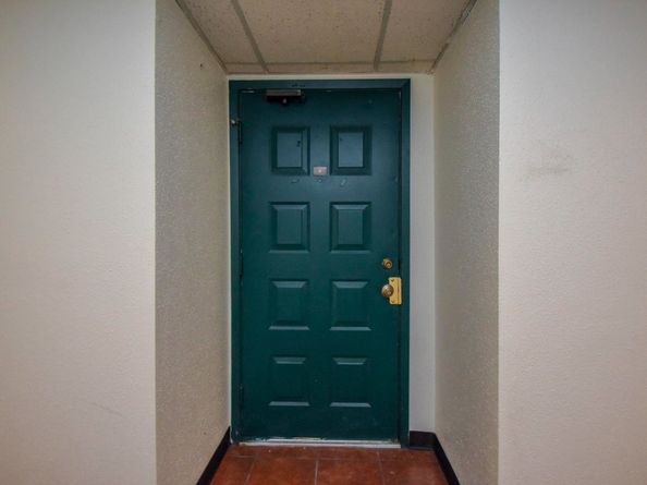 2818 S Bartell Drive S 6, Houston TX 77054