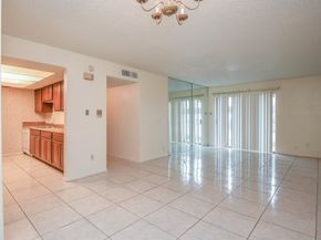 2818 S Bartell Drive S 6, Houston TX 77054