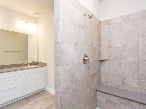 16 Florentino Vine Place, The Woodlands TX 77354