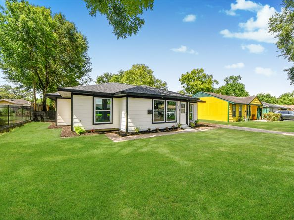3618 Zephyr Street, Houston TX 77021